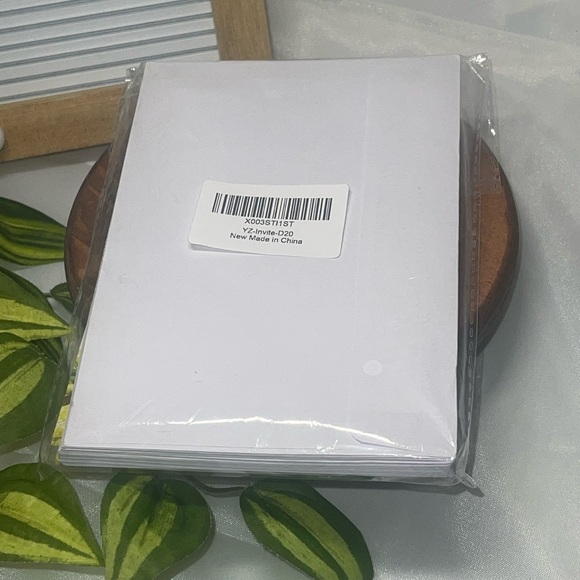 Stomp chomp and roar come party like a dinosaur party invitations 18 count New - Picture 2 of 2